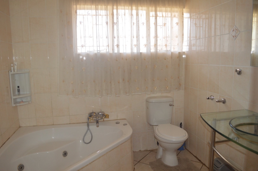 Commercial Property for Sale in Irene Park North West